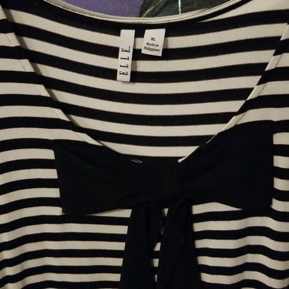 Sleeveless top - Picture 2 of 2